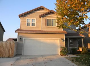 6868 E Heaton Ave, Fresno, CA 93727