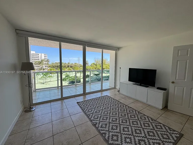 100 Bayview Dr #309 — Photo 17