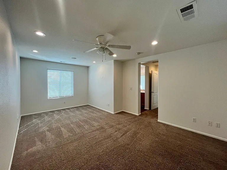 1920 N Fulgham Ave — Photo 16