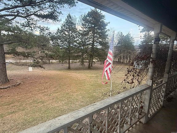 3rd image of 315 Sims Hollow Rd