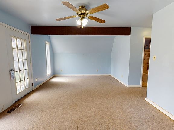 4th image of 19153 Shoreline Way