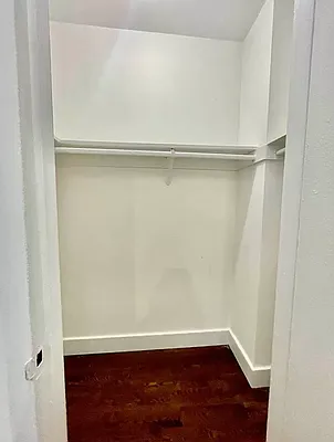 Rented by EastMount Realty LLC | media 6