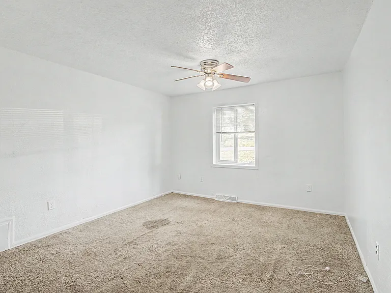 5606 W 17th Ave — Photo 12