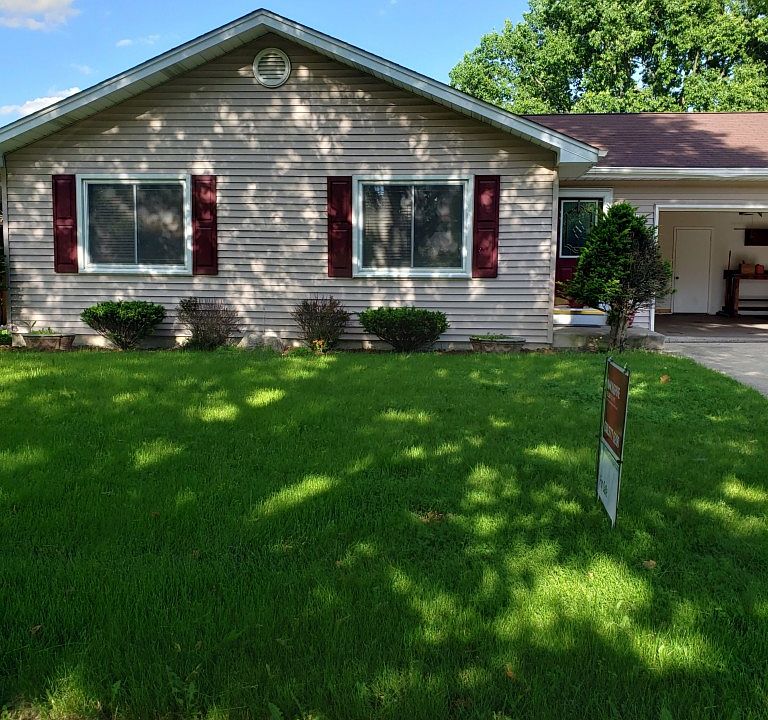 1st image of 201 Larchwood Ln