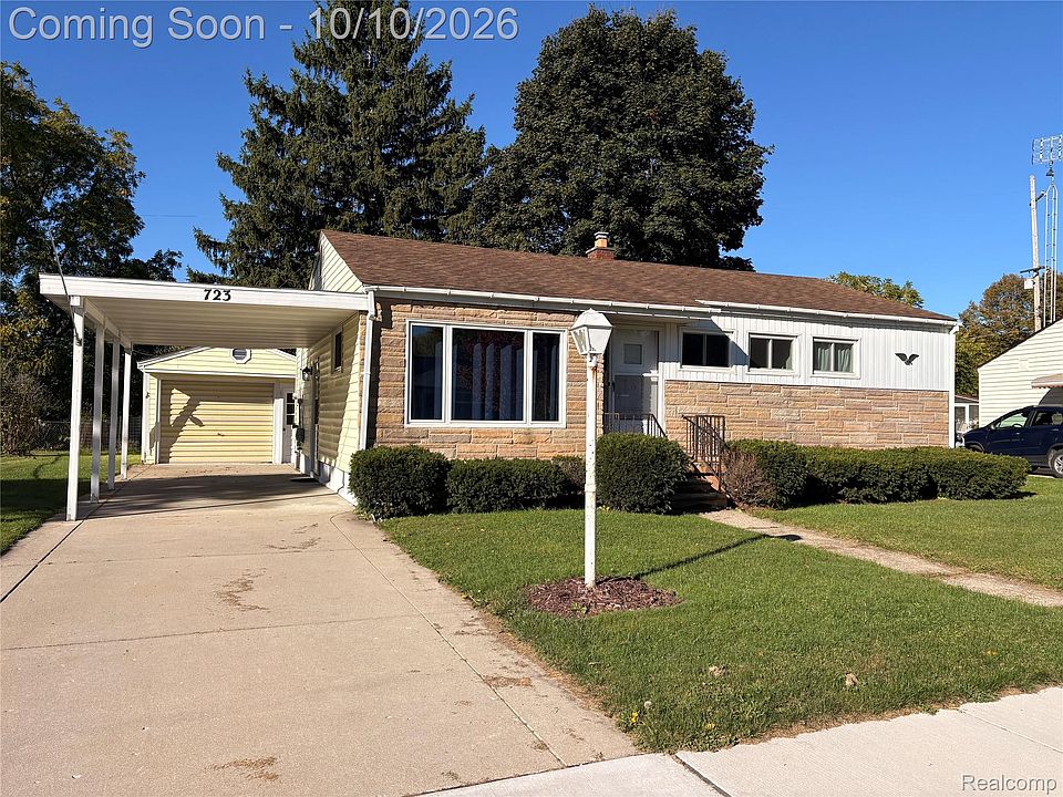 1st image of 723 Woodbine Dr