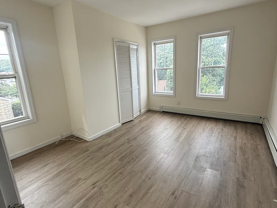 36 Hancock Ave #2