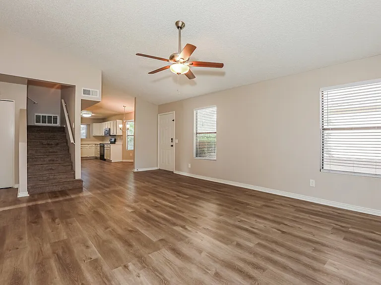 4527 E Hampton Ave #2 — Photo 5