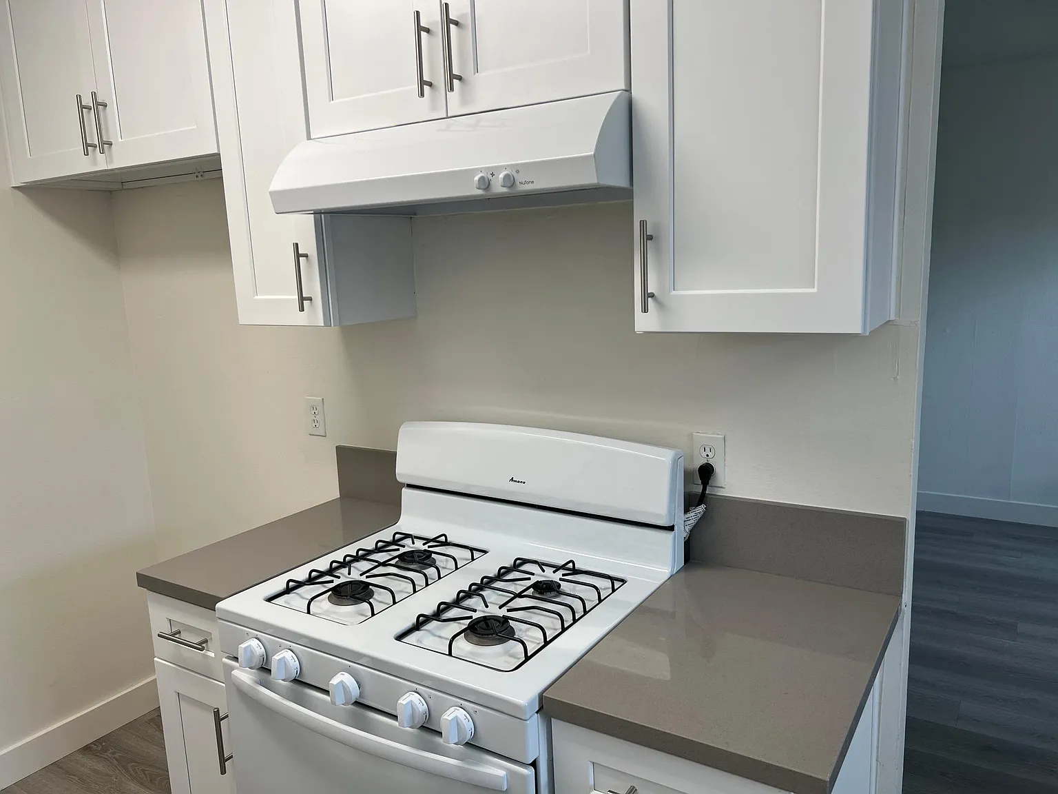 1 bed, $1,995 — Photo 4