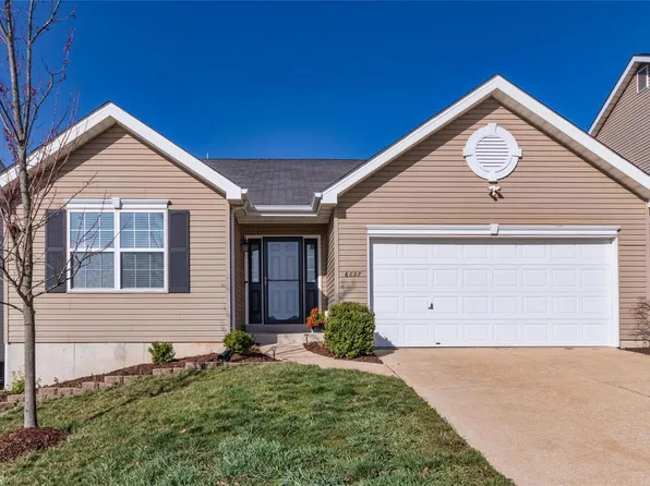 6897 Eagle Crest Dr, Pacific, MO 63069