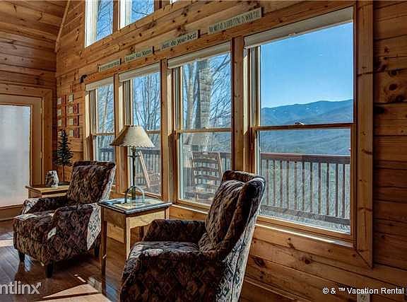 Beautiful setting, beautiful lodge