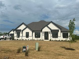 979 Noah St, Goshen, AR 72703