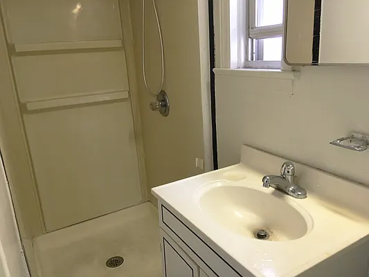 Rented by BuySell Real Estate Inc | media 12