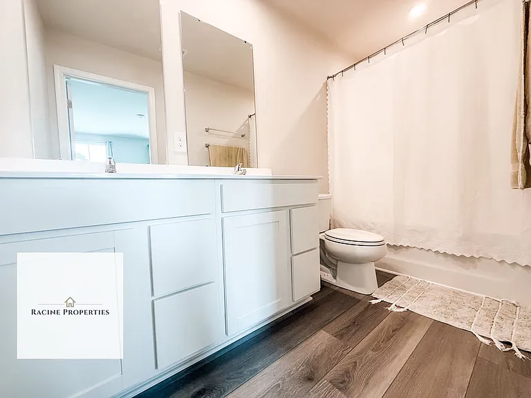 624 Batchomble Ln — Photo 15
