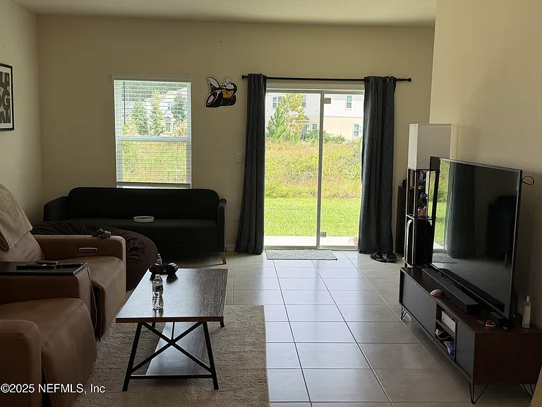 64 Java Ln — Photo 14