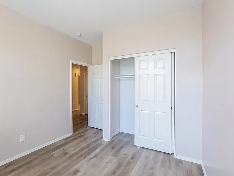 7302 S 253rd Ave — Photo 12