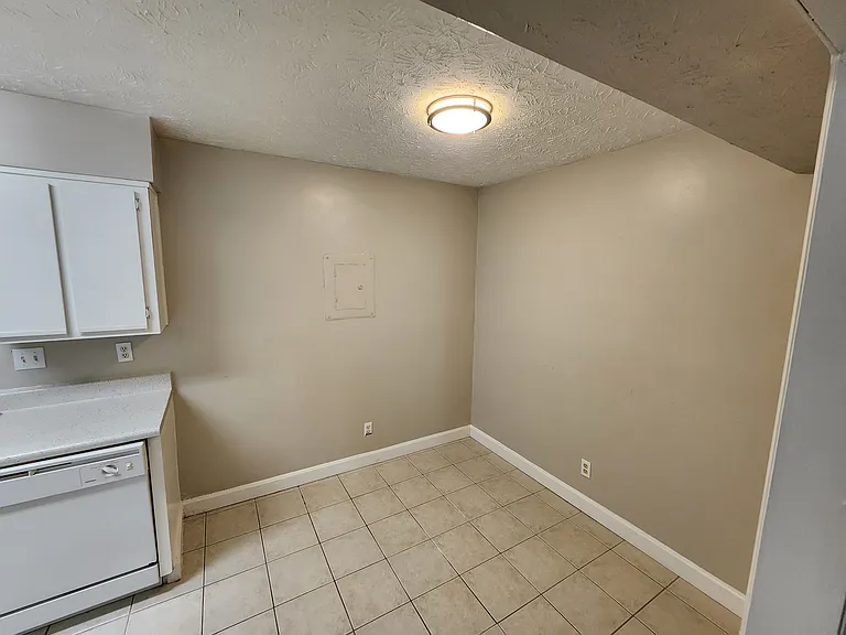 9400 Roberts Dr #3D — Photo 10