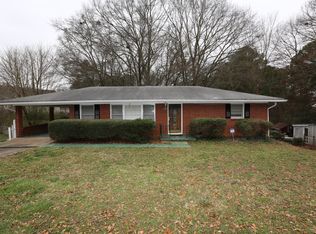 2185 Rando Ln NW, Atlanta, GA 30318