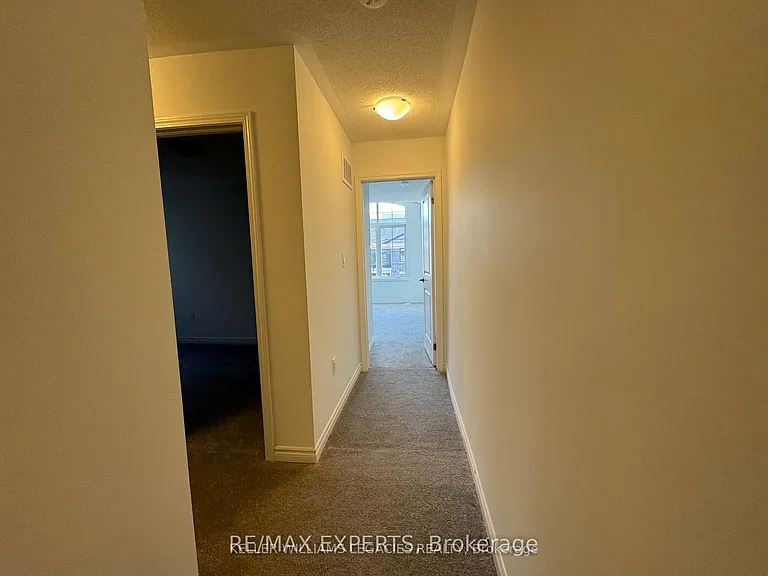 181 Keppel Cir — Photo 8