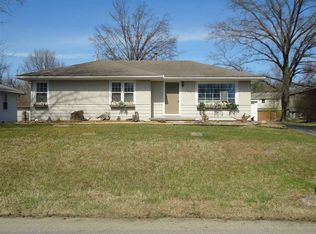 746 Hesmer Rd, Evansville, IN 47711