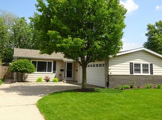 8713 Jefferson Ave, Munster, IN 46321