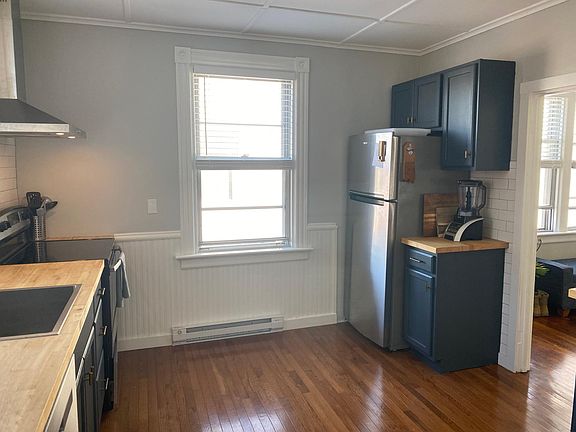 5th image of 7 Pleasant St #2