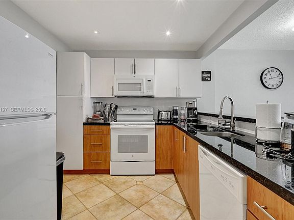 4th image of 3725 S Ocean Dr APT 812