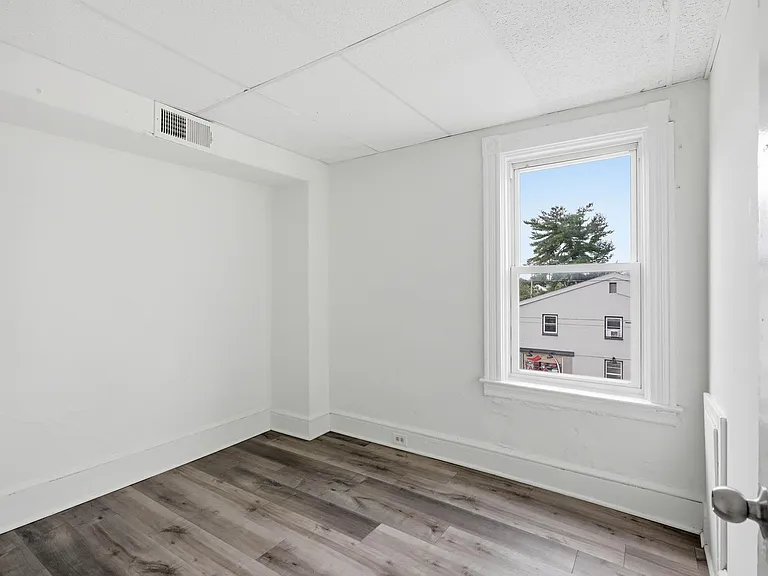849 Manor St #851 — Photo 17