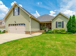 30 Hunting Ridge Cir, Rock Spring, GA 30739