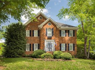 8124 Glengarriff Rd, Clemmons, NC 27012