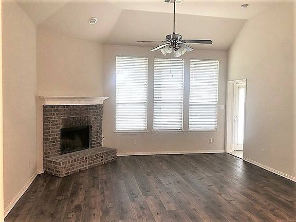 5th image of 400 Turnstone Dr