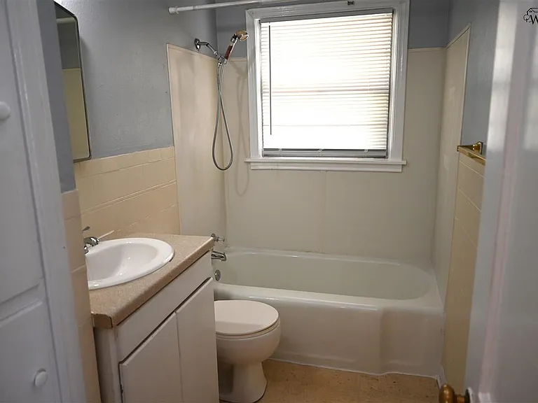 4326 Rhea Rd — Photo 13