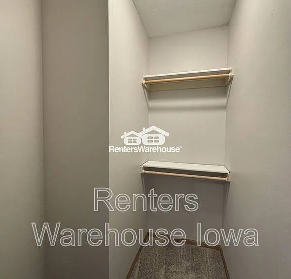 2000 Meadow Ct #204 — Photo 15