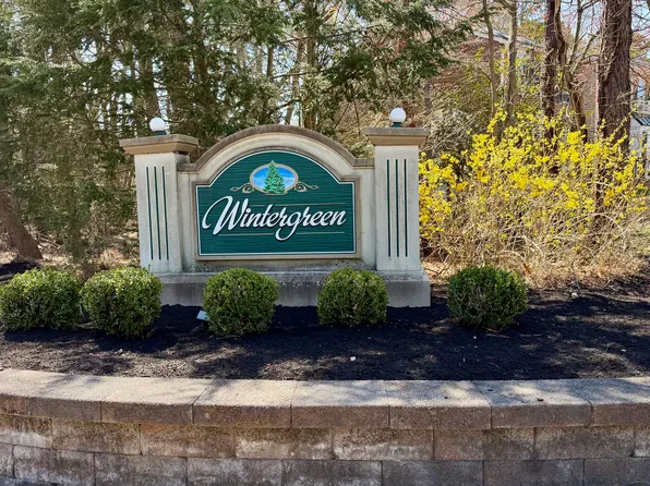 25 Dorchester Cir, Marlton, NJ 08053
