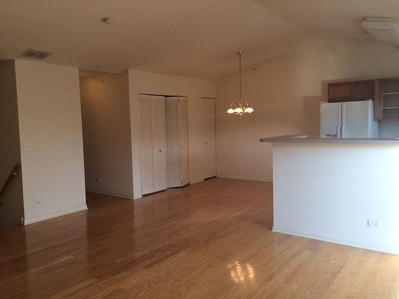 3rd image of 984 Enfield Dr #3-C1