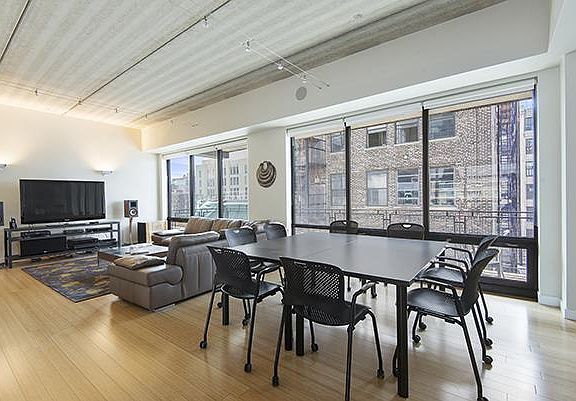 4th image of 520 W 27th St Ste 803