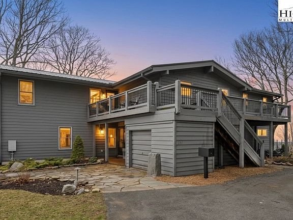 2nd image of 110 Hilltop Road