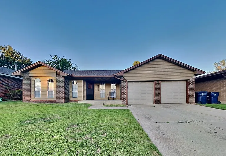 640 N Markwell Ave — Photo 1