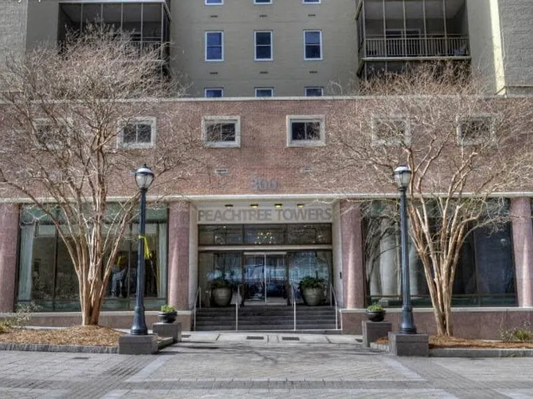 300 W Peachtree St NW #ID1299357P — Photo 13