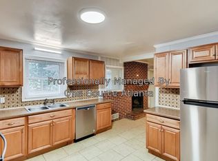 2748 The Fontainebleau SW, Atlanta, GA