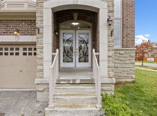 1 Morningstar Ave, Whitby, ON L1R0P2
