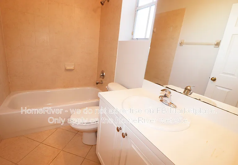 230 SE 29th Ave #3 — Photo 10