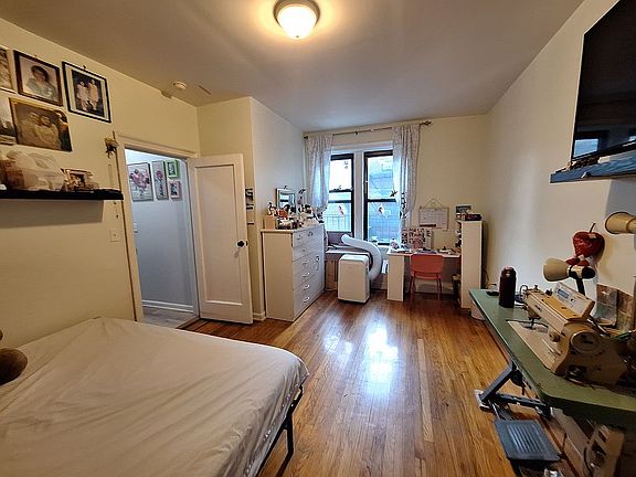 3rd image of 8910 35th Ave APT E5r