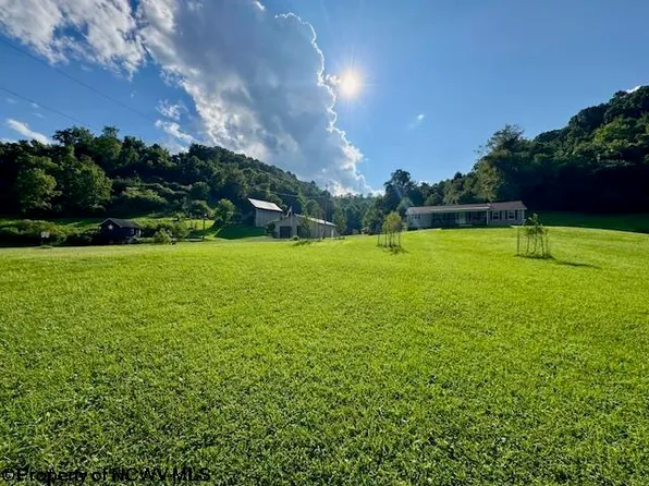 1683 Range Rd, Wadestown, WV 26590