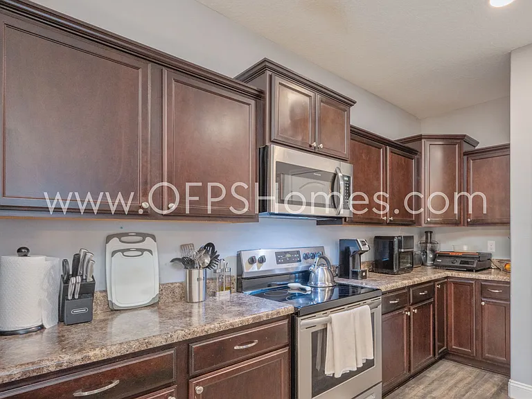193 Johnson Ct — Photo 16