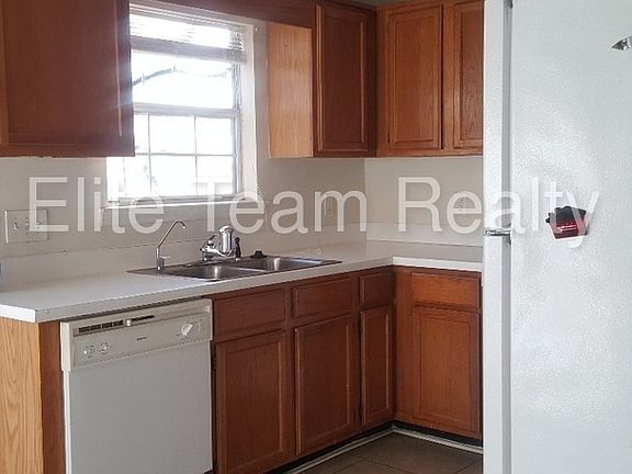 3rd image of 7116 Markway Dr