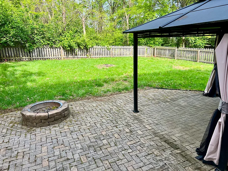 8103 Barlow Rd — Photo 7