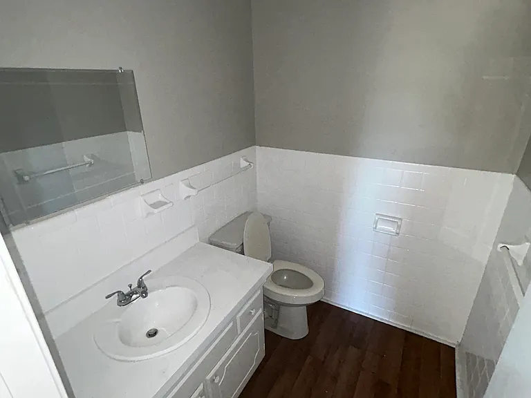 998 S Main St — Photo 15