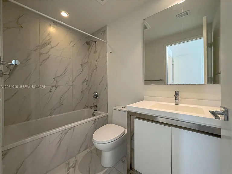 2000 Metropica Way #2009 — Photo 25