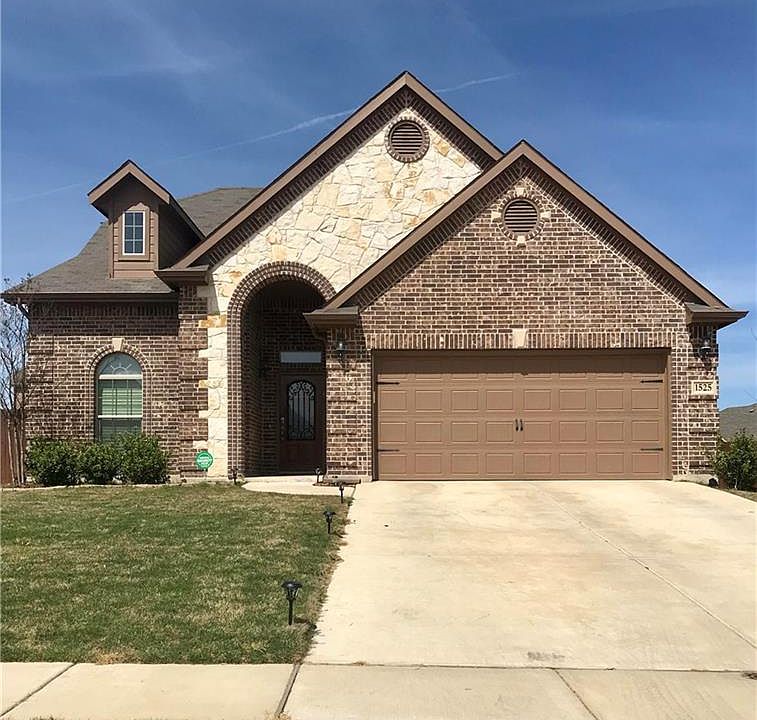 1st image of 1525 Summerwood Ln