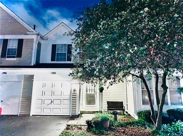 298 Cane Garden Cir, Aurora, IL 60504